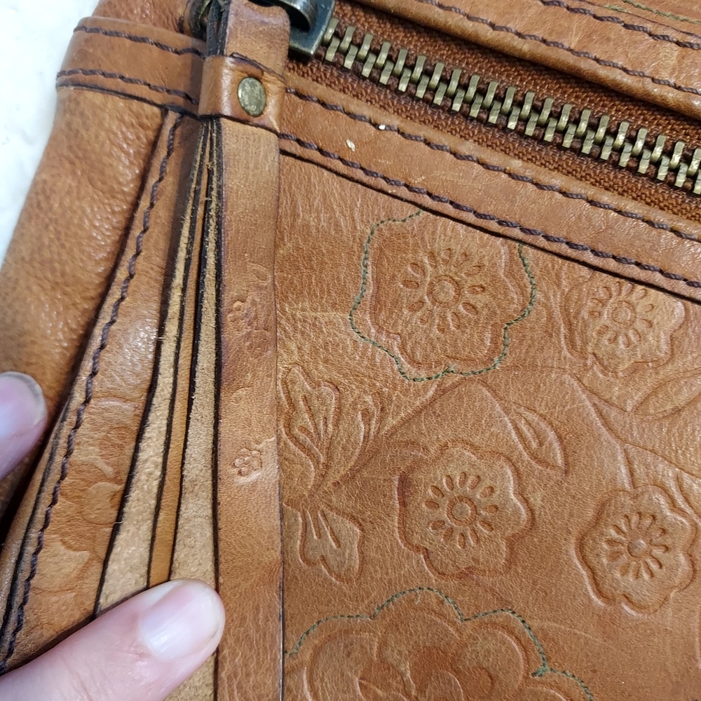 Fossil Sasha Floral Tooled Stitched British Tan Leather Crossbody Bag Boho - Picture 6 of 16